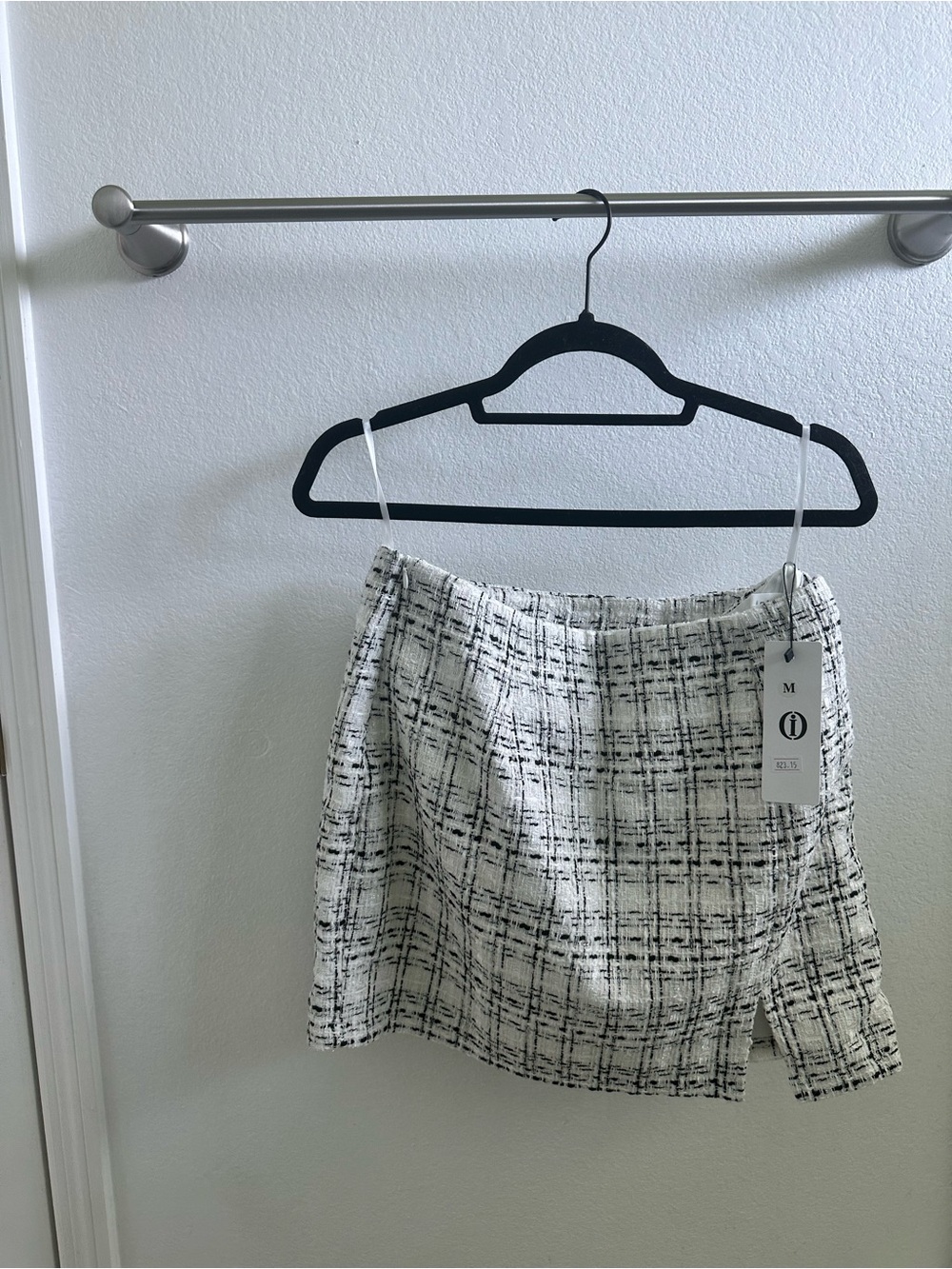 IDEALSANXUN Textured White Plaid Mini Skirt with Front Slit - Picture 2 of 4